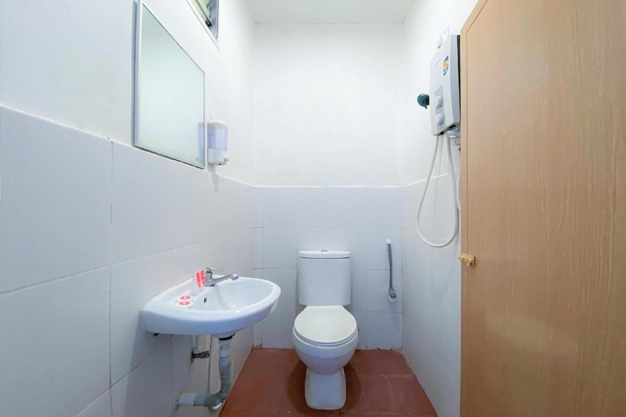 Capital O 90168 Serambi Pelangi Chalet تشانغلن المظهر الخارجي الصورة