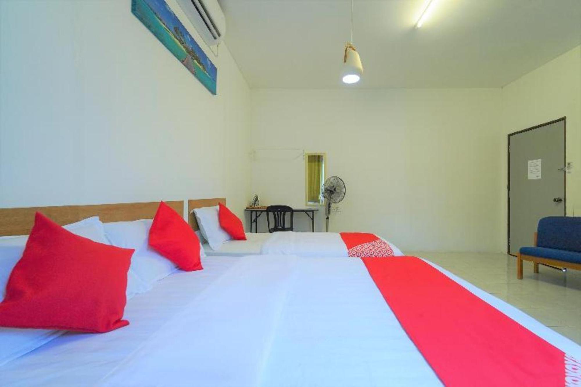 Capital O 90168 Serambi Pelangi Chalet تشانغلن المظهر الخارجي الصورة
