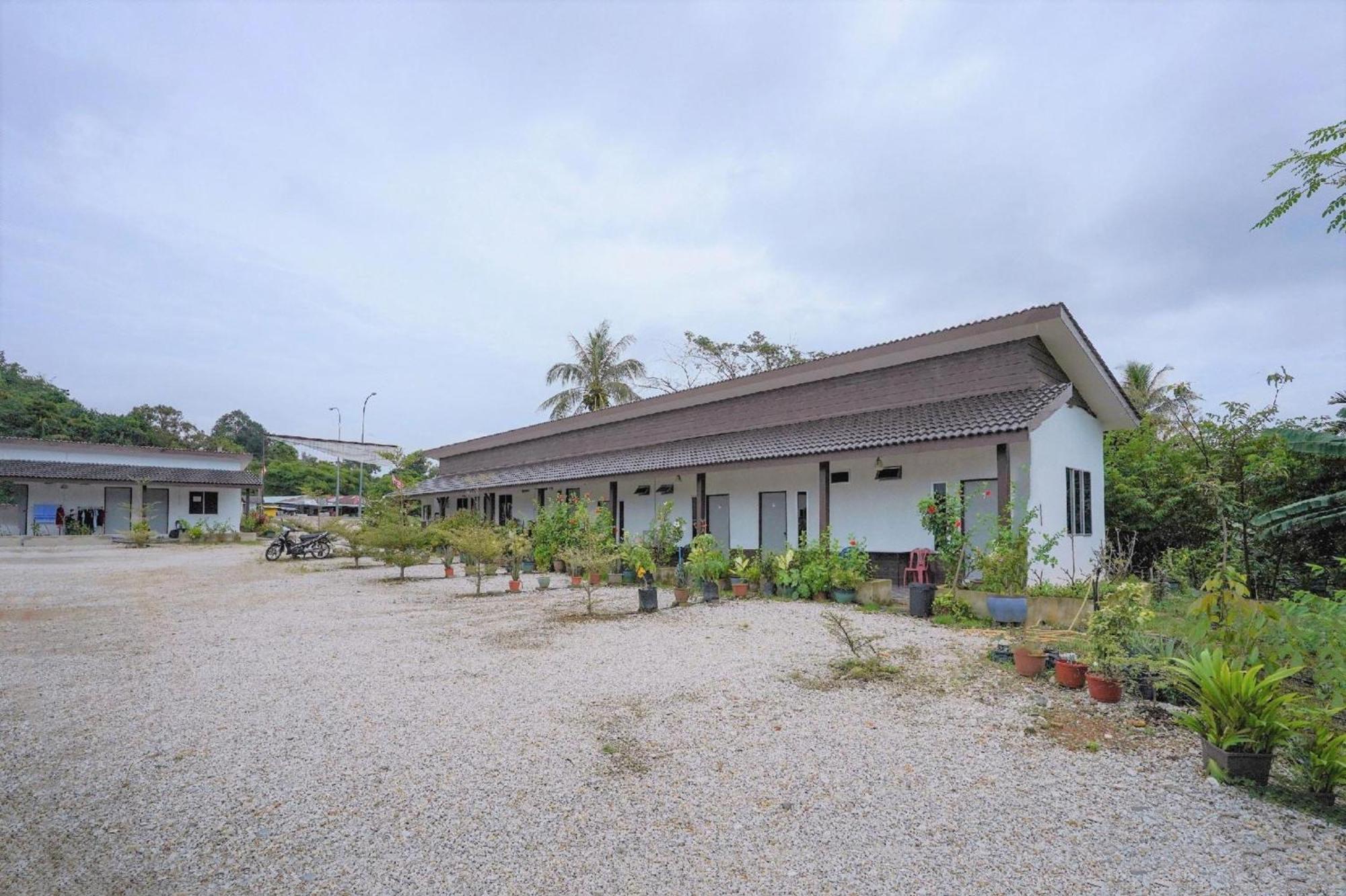 Capital O 90168 Serambi Pelangi Chalet تشانغلن المظهر الخارجي الصورة