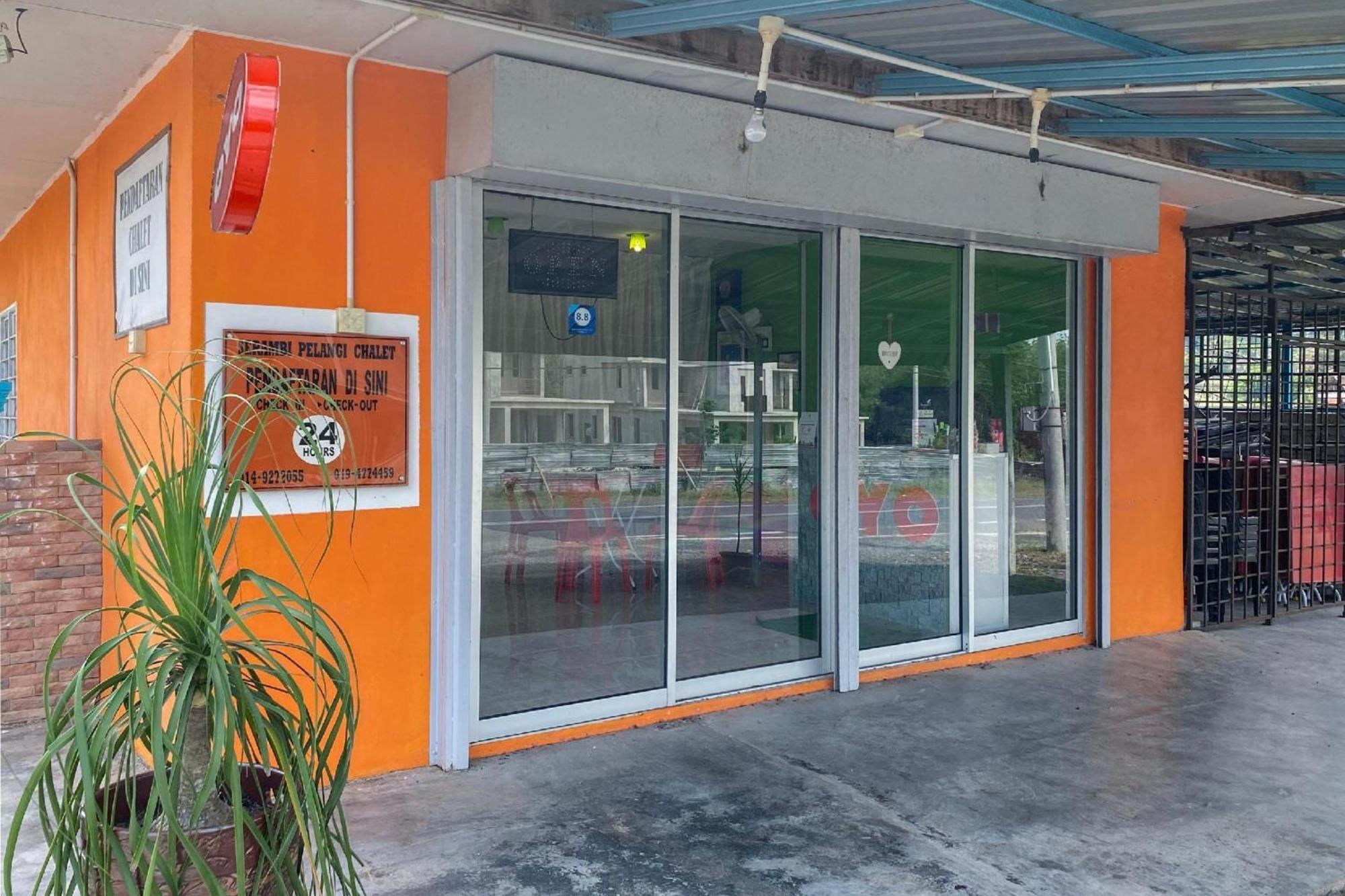 Capital O 90168 Serambi Pelangi Chalet تشانغلن المظهر الخارجي الصورة